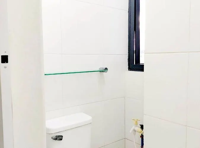 The Levels Alabang 2br Plus Free Parking Cosmo Living Work Leisure Manila