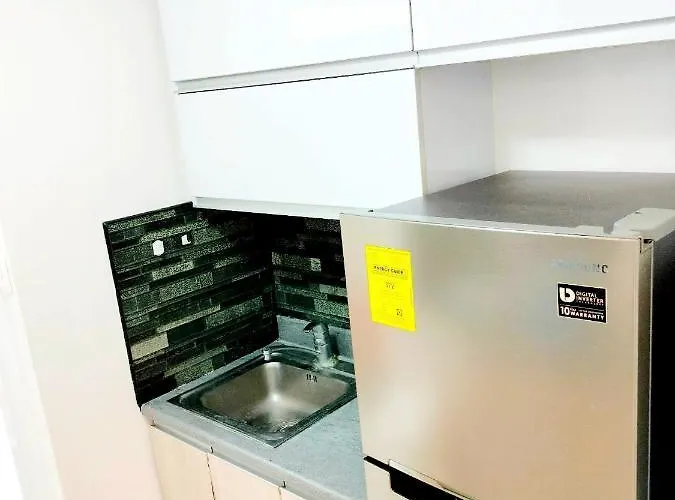 Apartment The Levels Alabang 2br Plus Free Parking Cosmo Living Work Leisure